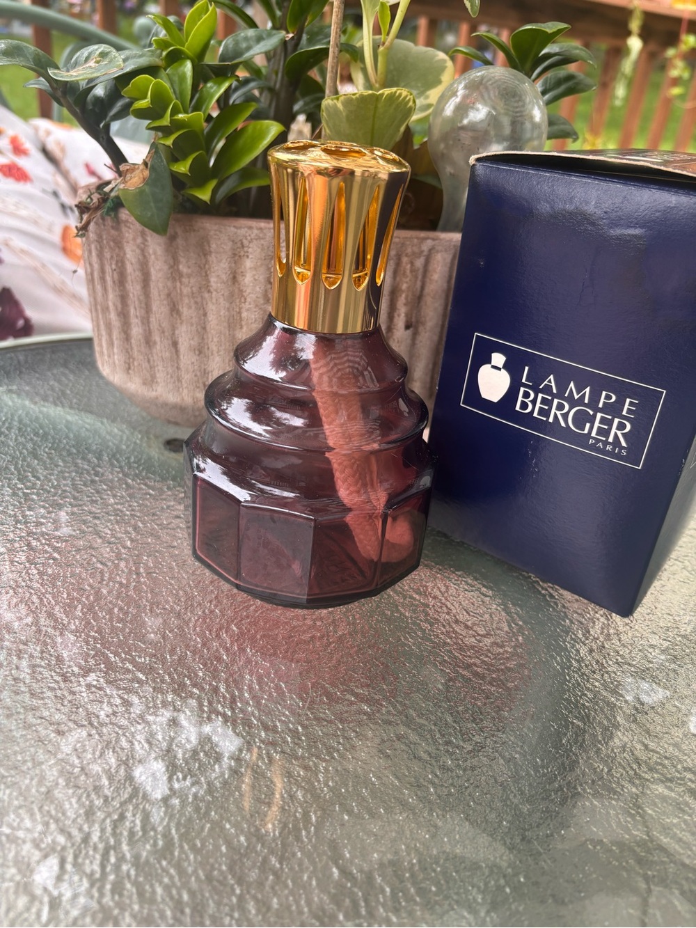 Lampe Berger Burgundy Glass Fragrance Lamp with Gold Cap - Picture 3 of 3